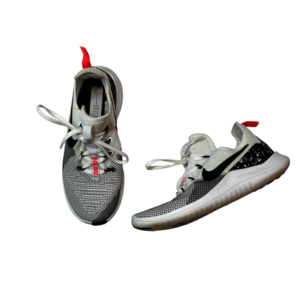 Nike Free TR Women’s Training Running Shoes Black White Orange Size 6